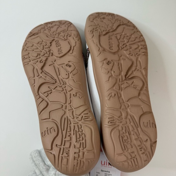 UIN Size 7 Slip On Shoes Canvas Ganesha Elephant - Picture 13 of 16